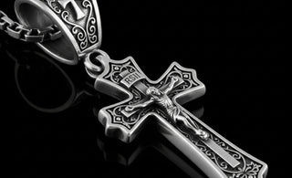 The Sacred Art of Religious Jewelry: Faith Made Tangible - Sarnion