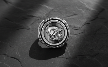 925 sterling silver Roman soldier ring with helmeted warrior profile and rope border on dark slate background