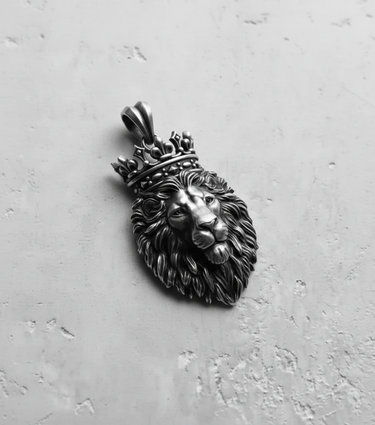 Close-up of the regal King Lion Head Pendant in 925 sterling silver, detailing the intricate metalwork on the crown and face.