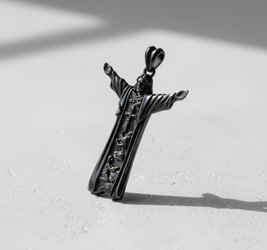 Side profile of the 925 sterling silver Jesus pendant, showcasing the three-dimensional depth and intricate metalwork details.