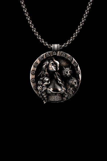 Silver Freya Pendant
