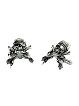 Back view of the Skull & Pistol 925 silver cufflinks, displaying the polished and sturdy whale back closure mechanism.