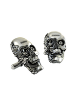 Back view of the Victorian Skull 925 silver cufflinks, displaying the polished and sturdy whale back closure mechanism.