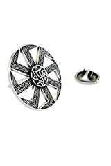 Close-up detail of the beautiful, endless Celtic knots on the Celtic Lapel Pin, showing the fine craftsmanship.

