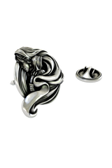 Close-up detail of the loving expressions on the Silver Mother and Child Lapel Pin.

