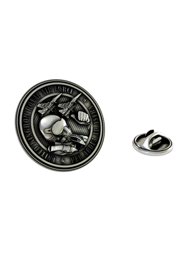 Royal Air Force Pilot Skull Pin in 925 sterling silver, front view showing the detailed pilot skull and fighter jets.