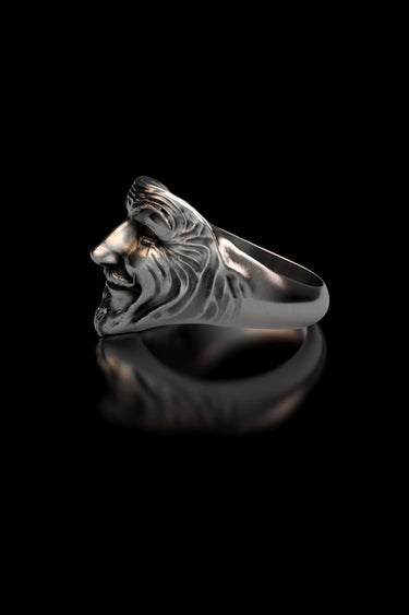 Anonymous Mask Ring - Sarnion