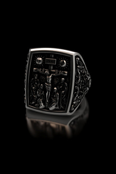 Crucifixion Ring - Sarnion