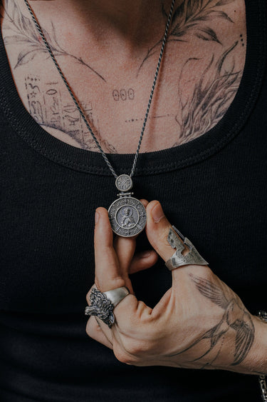 Divine Protection Pendant - Sarnion