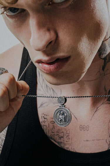 Divine Protection Pendant - Sarnion