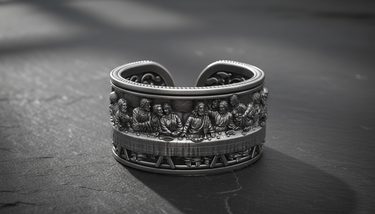 925 sterling silver Last Supper ring with oxidized finish showing Leonardo da Vinci art