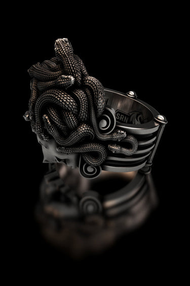 Medusa Serpent Ring - Sarnion