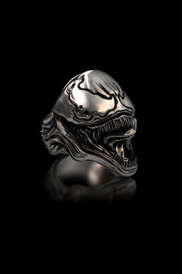 Venom Symbiote Ring - Sarnion